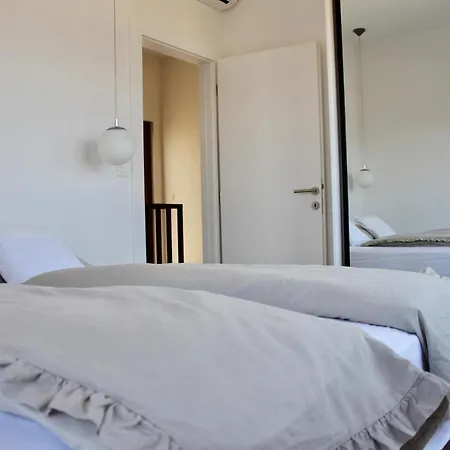 Apartment Bora - Blue Flat Flat Slatine