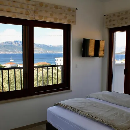 Bora - Blue Flat Flat * Slatine